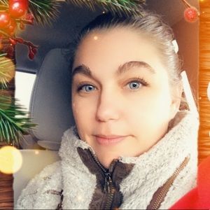 Meet your Posher, Carmin